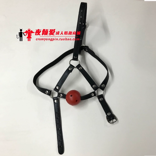 Взрослые страстные секс, настройка секс -продуктов пары Альтернативные игрушечные лошади лошади и флирт флирта с ртом (кожа)