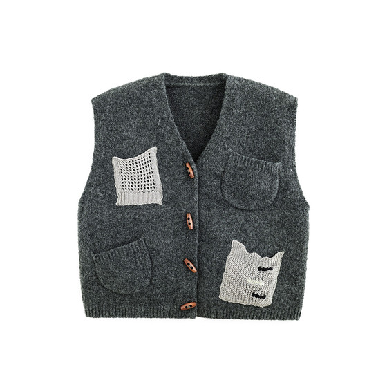 
Yantaijia boys retro sweater vest spring and autumn new children's sleeveless tops medium and large children's V-neck knitted cardigan