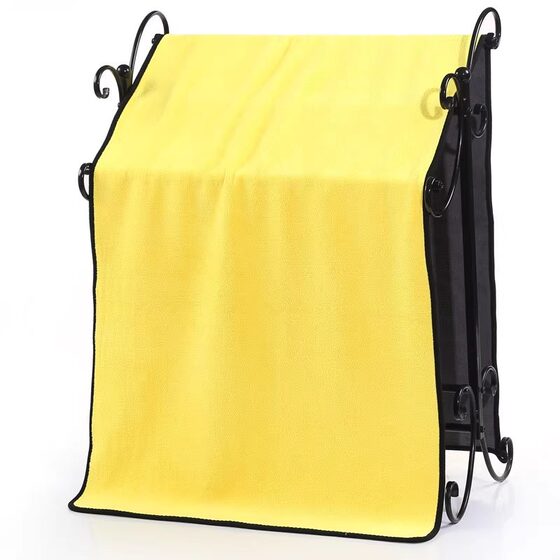 
Pet absorbent towel thickened fast drying non-stick hair supplies for dogs and cats. Special bath towels for pets.