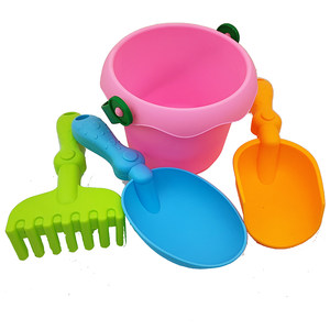 Children's beach toy baby digs sand digging tools to play snow, play sand covers shovel