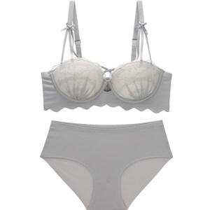 Six Rabbits Small Gathered Egg Underwear Women's Small Breast Gathering Thin Bra Anti-Expansion Girls' Wireless Bra