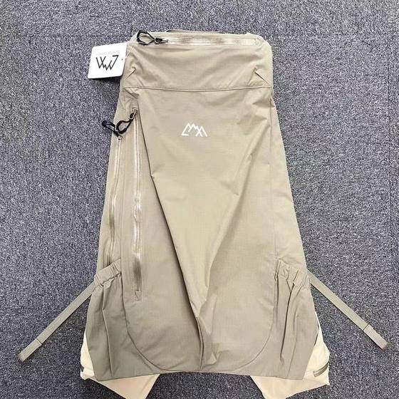 尖货少量! CMF OUTDOOR Garment 登山户外马甲实用二合一背包