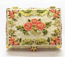 Русские розы, оловянные коробки, дома можно запереть большую коробку с драгоценностями на день рождения, свадебное ожерелье.