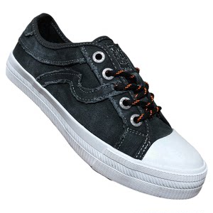 
Exporting American niche wash canvas shoes can be used to step on the flat sole street trendy foreign trade semi-support versatile flat sole student board shoes