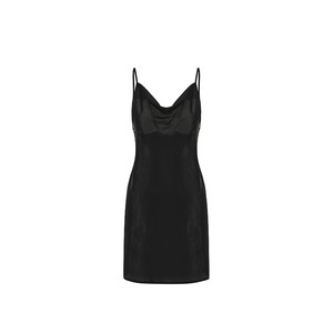 
Addiction under the hem of the LA skirt *Sensual sexy pure desire to look slim in mesh water-soluble lace suspender nightgown