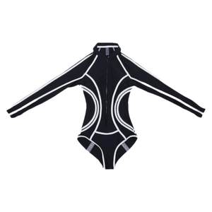 Swimming suit for women, Korean Instagram conservative belly covering, slimming effect, long sleeved sun protection, one-piece sports diving swimsuit, hot spring swimsuit