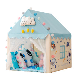 Little turtledove boy and girl separate bed artifact game house
