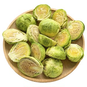 
Cola Pet Snacks Freeze-dried Brussels sprouts cut in half for puppies and cats nutritionally balanced meal mix