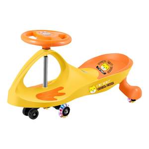 Children twist a car 1 1 3 -year -old male and female baby slipping the anti -side adult can take a toy car new skate car