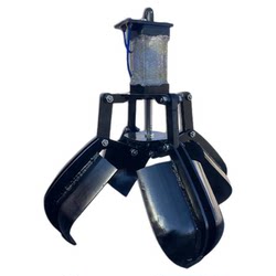 Small four-petal pneumatic grab for underwater dredging of manholes