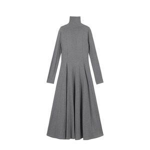 Wu Tongtong's solid color high -necked waist A -line dress Female autumn and winter Korean bottoming in the bottom with a fleece long skirt

