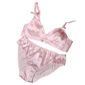 
Gukoo/Guokshell Underwear Female HelloKitty Joint French Wireless Silk Women's Small Breast Bra Set