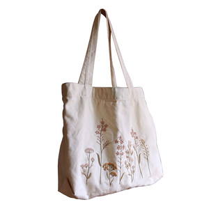 
Original embroidery <Shanguli>Handmade DIY European flower and grass embroidery tool material cloth bag embroidery kit