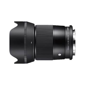 Sigma 23mm half-frame large aperture lens