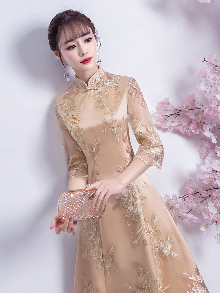 Lightweight demi-season long golden cheongsam, Chinese style, mid-length