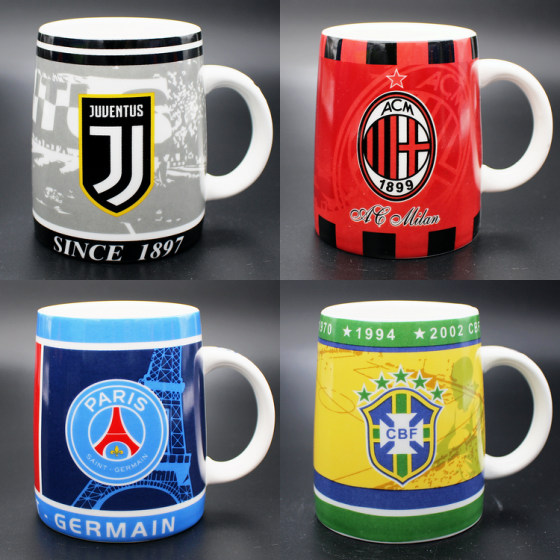 ເຕະບານເຕະບານ Mark Cup ບາເຊໂລນາ Real Madrid ຢູເວນຕຸສ ເອຊີມິລານ ຂອງຂວັນວັນເກີດເຕະບານໂລກແບບສ້າງສັນສຳລັບເດັກຊາຍ