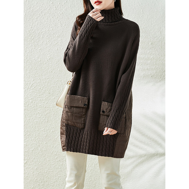 Coffee color high -necked mid -length sweater women in winter thickened 2023 new large size loose outside wearing covered butt tops