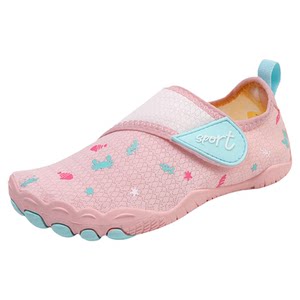 
Outdoor children's stream tracing shoes for men and women's sea anti-slip soft-soled beach shoes on the seaside quick-drying swimming shoes for summer wading shoes