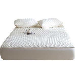 
Class A cotton silk protein bed sheet cover quilted bed cover mattress protective cover dust-proof bed cover anti-slip bed sheet three pieces