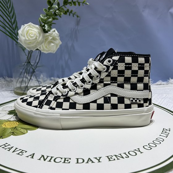 Vans Sk8-hi超出片时尚个性百搭黑白棋盘格高帮板鞋子VN0A5KYBFS8