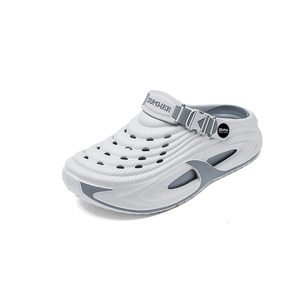 
Semir seaside beach sandals for men 2026 new summer fashion versatile lazy lightweight non-slip clogs