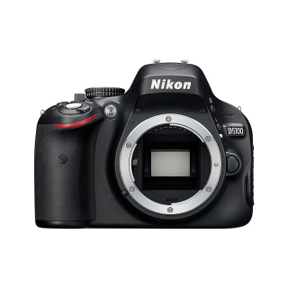 Nikon D90 12MP デジタル一眼レフカメラ 18-105mm レンズ付き