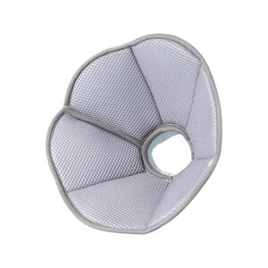 Elizabeth Cat Cat Abswerving Circle Cat Cat Anti -Licking her head and wids around the neck.