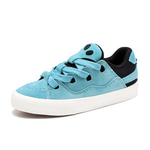 Bread shoes Male Lake Water Blue Fur Filling Fur Filler Following Canvas Shoes Various Couples Sports Leisure Men and Women Skate Shoes Tide