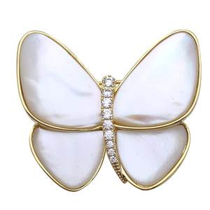 
D.M.D/Demanda turns into a butterfly, mother-of-pearl brooch, high-end female corsage, butterfly brooch, simple temperament accessories
