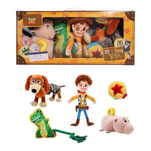 
QZee Disney Play Limited Gift Box is an expensive toy for cats and dogs to grind their teeth and relieve boredom.