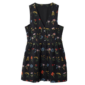 
Boucherie V-neck temperament heavy embroidered vest dress 2026 spring Korean temperament casual sleeveless A-line skirt trend