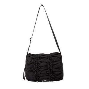 
FILA FUSION Fila trendy brand hard candy shoulder bag women's bag 2025 winter new shoulder bag commuter outdoor bag