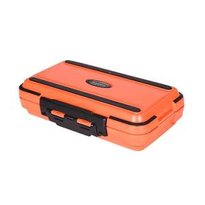 New fishing accessories box waterproof roads and box box tool box fish hook storage box sub -bait box fishing supplies equipment
