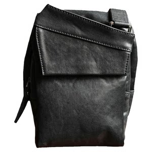 Zoye Men's leather glimhellets cross -body bag all -round Japanese -style outdoor sports bag personalized back bag layer cowhide bag
