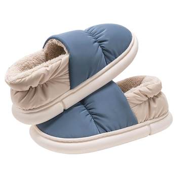 
Large size waterproof bag and cotton slippers feel slippery and non-slip