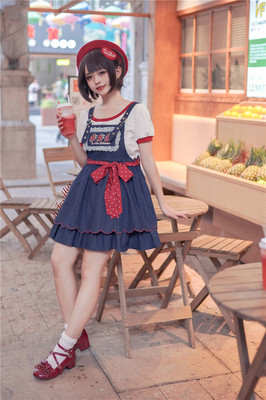 taobao agent [To Alice] C6181 Original strawberry denim strap skirt