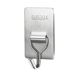 Large hook without punching, strong adhesive, load-bearing, stainless steel hook attached to the wall behind the kitchen and bathroom door.