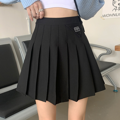 taobao agent Black autumn pleated skirt, fitted shoulder bag, mini-skirt, plus size, high waist, A-line, hip-accented