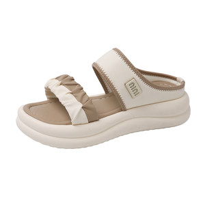 
Pleated decorative thick-soled sandals for women size 34 2026 summer new style outer wear with skirt lightweight soft-soled fashion sandals