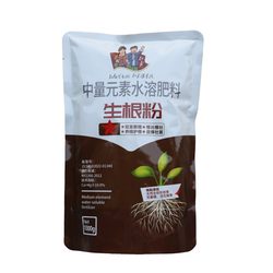 Powerful rooting powder for quick transplanting of seedling plants and flowers