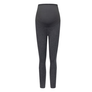 
I love AMUM maternity wear in winter ~ thickened outer wear, brushed high-elasticity belly-supporting leggings, slimming leggings