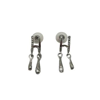 Silver geometric water drop earrings for women 2025 new hot niche design earrings fashionable temperament double ear piercing earrings