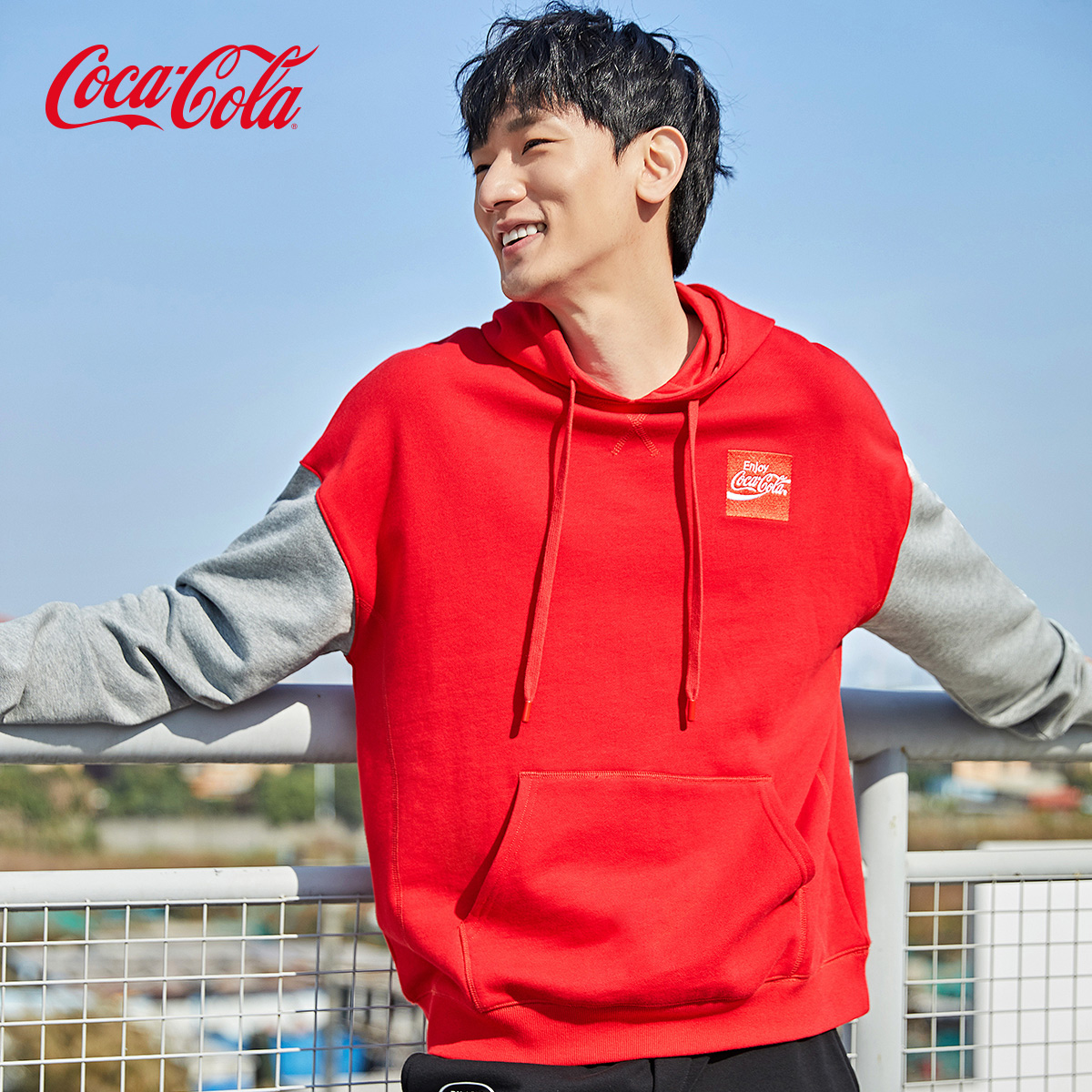 Coca-Cola可口可乐官方连帽卫衣春季新款撞色拼接运动风潮流外套