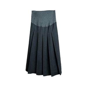 
Gray skirt for pregnant women in autumn and winter, high-waisted belly-supporting design, thickened pleated skirt for small people, long A-line skirt