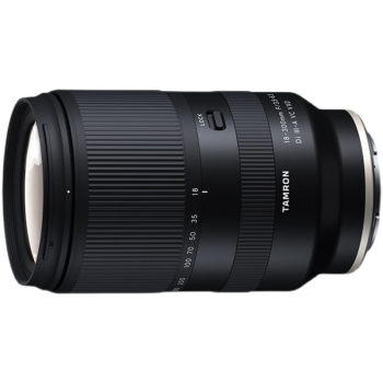 Anti-shake zoom mirrorless lens Tamron 18-300mm