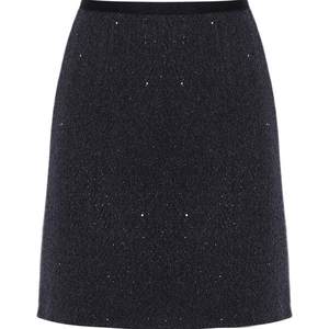 
DPLAY[Huipin] 2025 winter new gray a-line skirt temperament short skirt hip-covering skirt for women