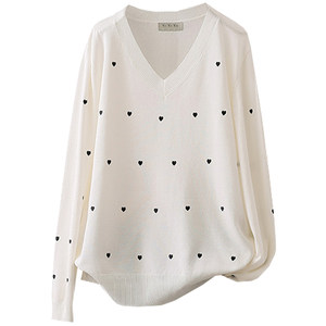 Autumn oversized 200 * 0.5kg V-neck sweater for women's sweet knit age reducing Korean version loose and fashionable polka dot long sleeved top trend