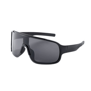 
2026 Men's and Women's Cycling Glasses Mountaineering Outdoor Windproof Sunglasses Cycling Color Changing Sunglasses Sun Protection Goggles