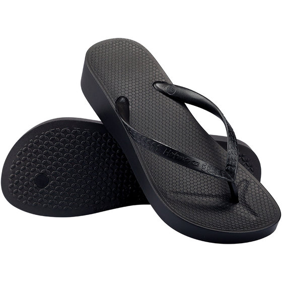 hotmarzz black ma thick-soled heel flip flops for women in summer wear anti-slip foot white beach sandals on the beach outside