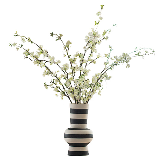 Crux シルクフラワーブーケ - 雪柳の枝と桜